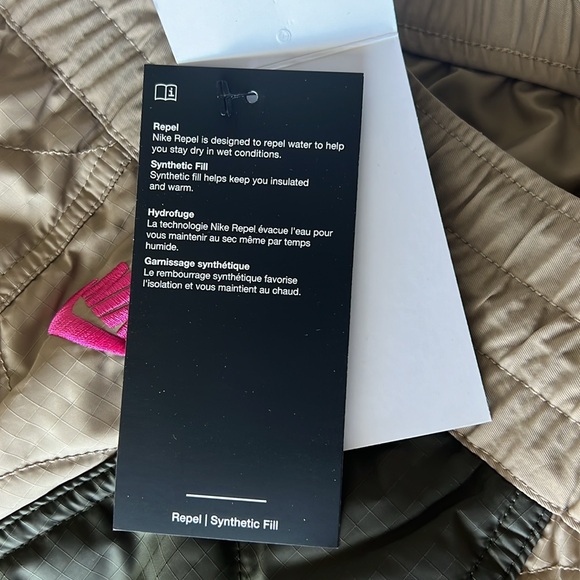 Nike shorts size small - Picture 6 of 6